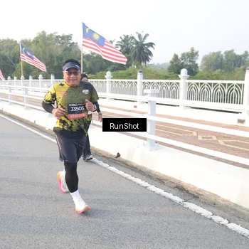 Runner Photo 6835342