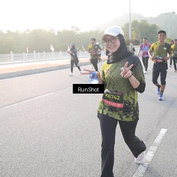 Runner Photo 6835344