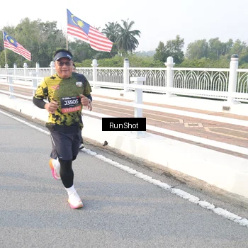 Runner Photo 6835345