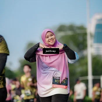 Runner Photo 6835352