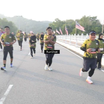 Runner Photo 6835355