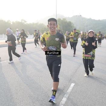 Runner Photo 6835356