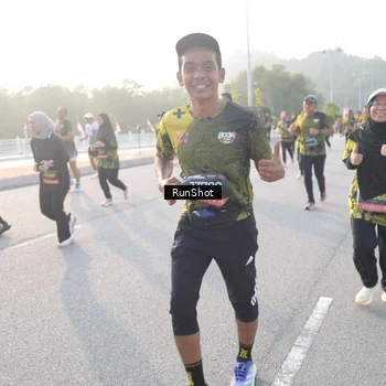 Runner Photo 6835363