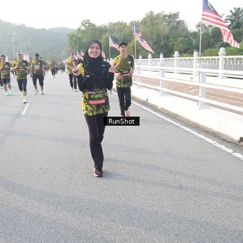 Runner Photo 6835383