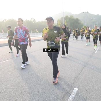 Runner Photo 6835387