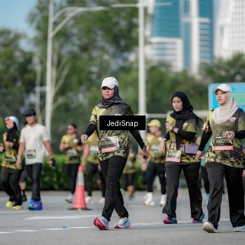 Runner Photo 6835394