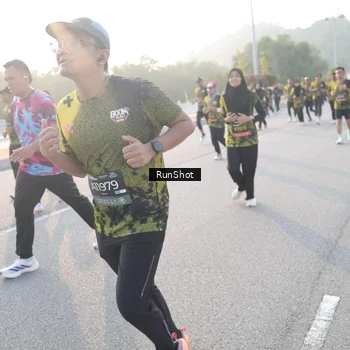 Runner Photo 6835395