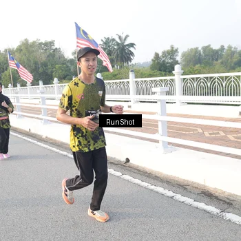 Runner Photo 6835415