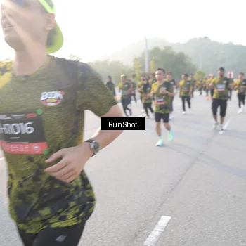 Runner Photo 6835432