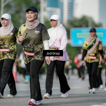 Runner Photo 6835440