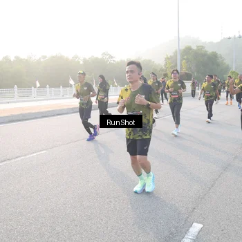 Runner Photo 6835455