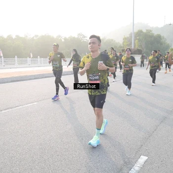 Runner Photo 6835460
