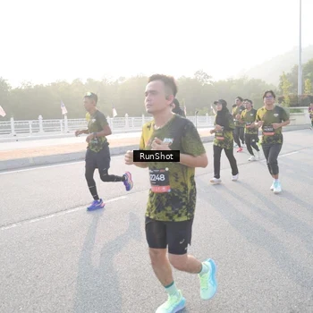 Runner Photo 6835465