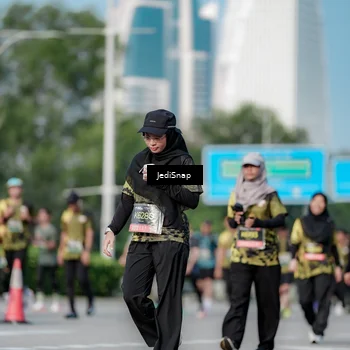 Runner Photo 6835475
