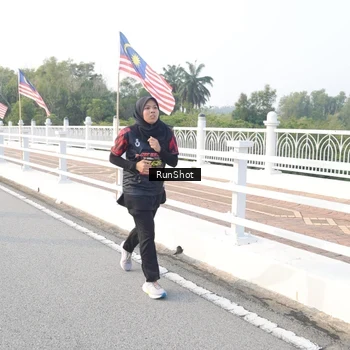 Runner Photo 6835490