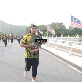 Runner Photo 6835496