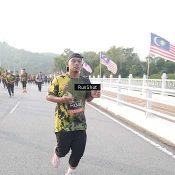 Runner Photo 6835519