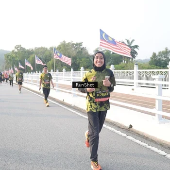 Runner Photo 6835536