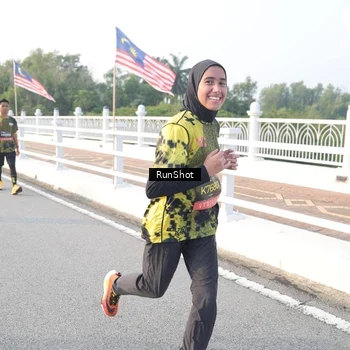 Runner Photo 6835543