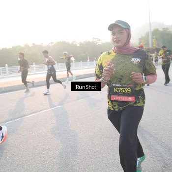 Runner Photo 6835548