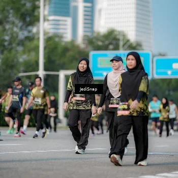Runner Photo 6835554