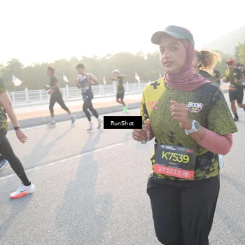 Runner Photo 6835556