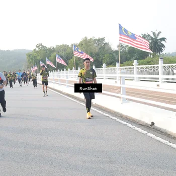 Runner Photo 6835563