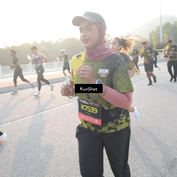 Runner Photo 6835575