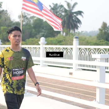 Runner Photo 6835576