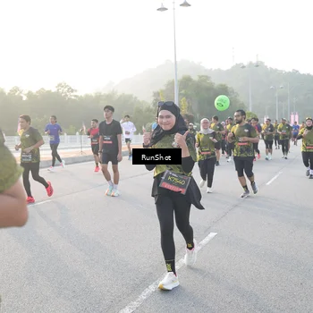 Runner Photo 6835599
