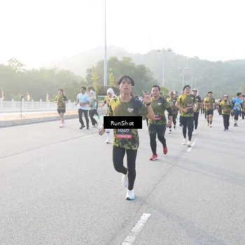 Runner Photo 6835603
