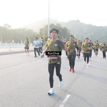 Runner Photo 6835612