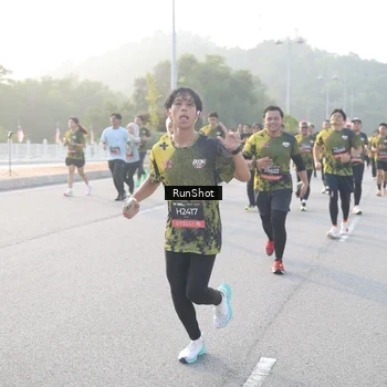 Runner Photo 6835614