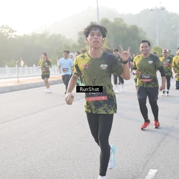 Runner Photo 6835618