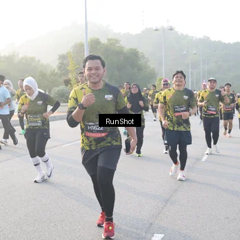 Runner Photo 6835635