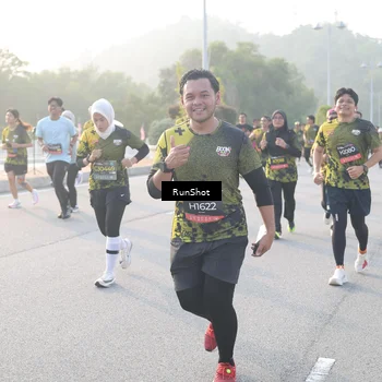 Runner Photo 6835640