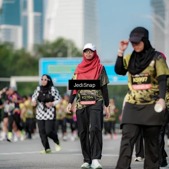 Runner Photo 6835645