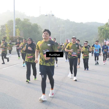 Runner Photo 6835650