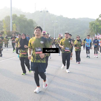 Runner Photo 6835654