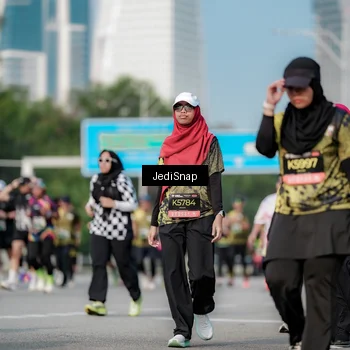 Runner Photo 6835655
