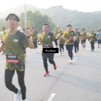 Runner Photo 6835658