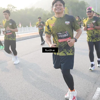 Runner Photo 6835672