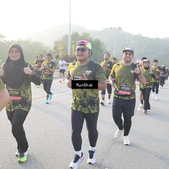 Runner Photo 6835676