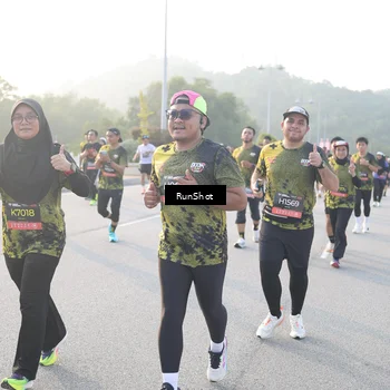Runner Photo 6835679