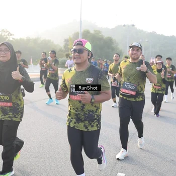 Runner Photo 6835682