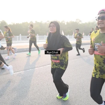 Runner Photo 6835685