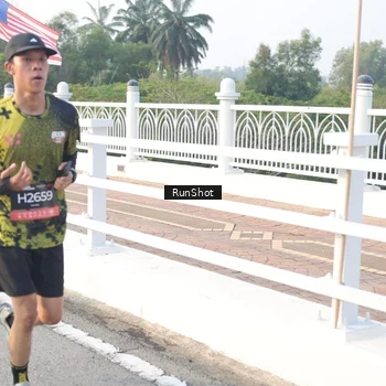 Runner Photo 6835687