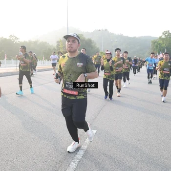 Runner Photo 6835693