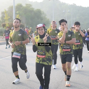 Runner Photo 6835701