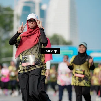 Runner Photo 6835703